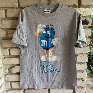 M&M gray t shirt with blue m&M